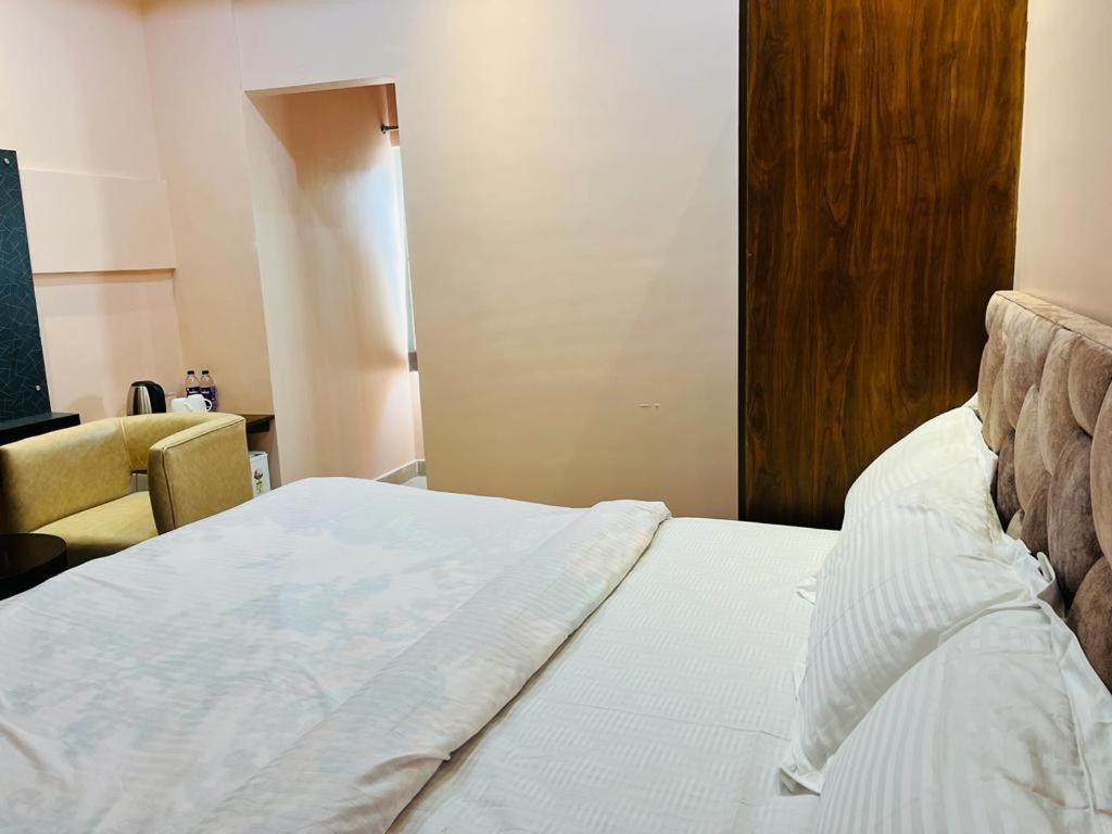 Maharaja Hotel & Banquet Darbhanga Экстерьер фото