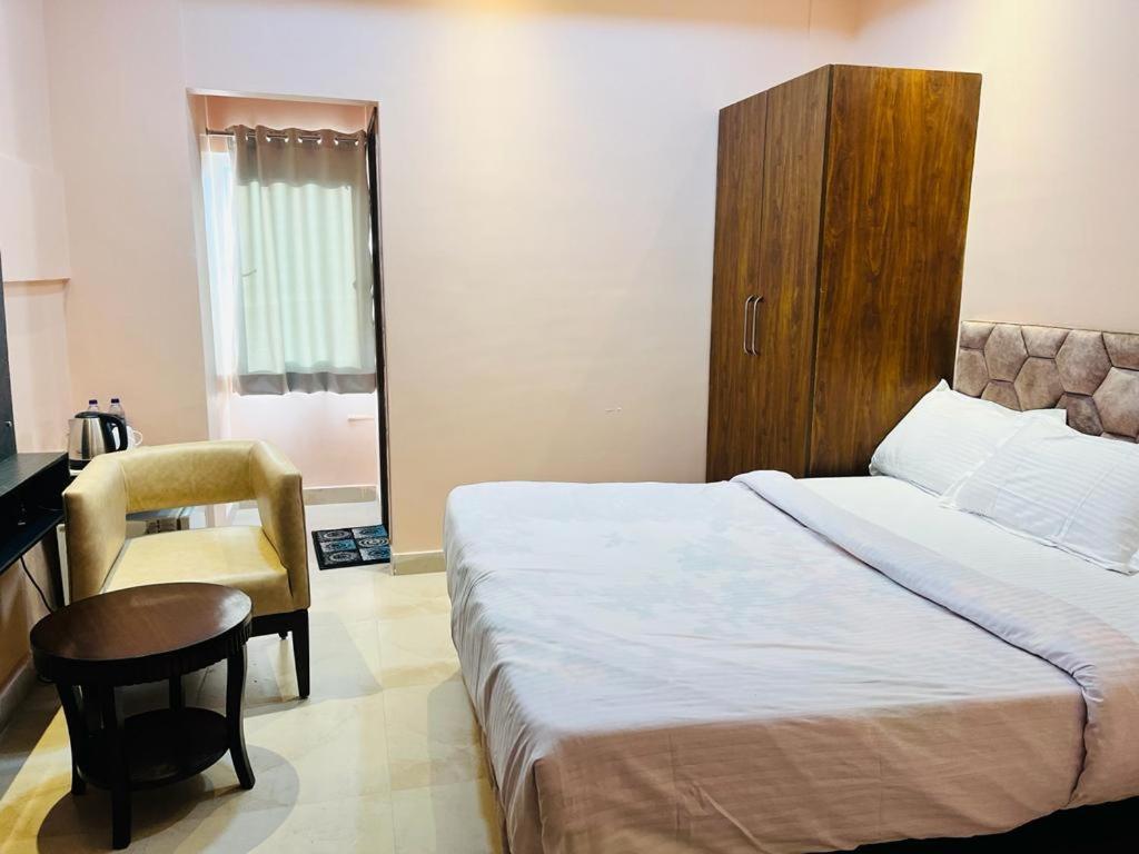Maharaja Hotel & Banquet Darbhanga Экстерьер фото